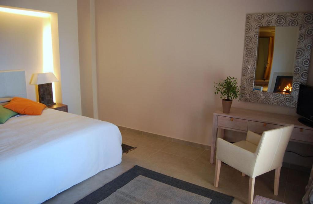 Astrolabe Hotel Khrónia Værelse billede